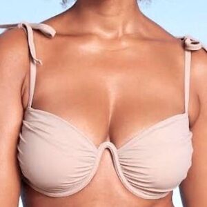 🏷️ 3 for $10 - NWT Shade and Shore Light Pink Bikini Top